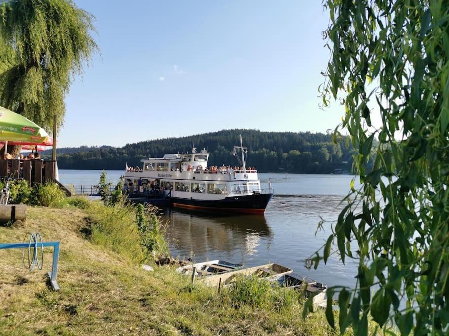 Apartament Apartman S Terasou A Vyhledem Na Jezero Lipno Kovářov Zewnętrze zdjęcie