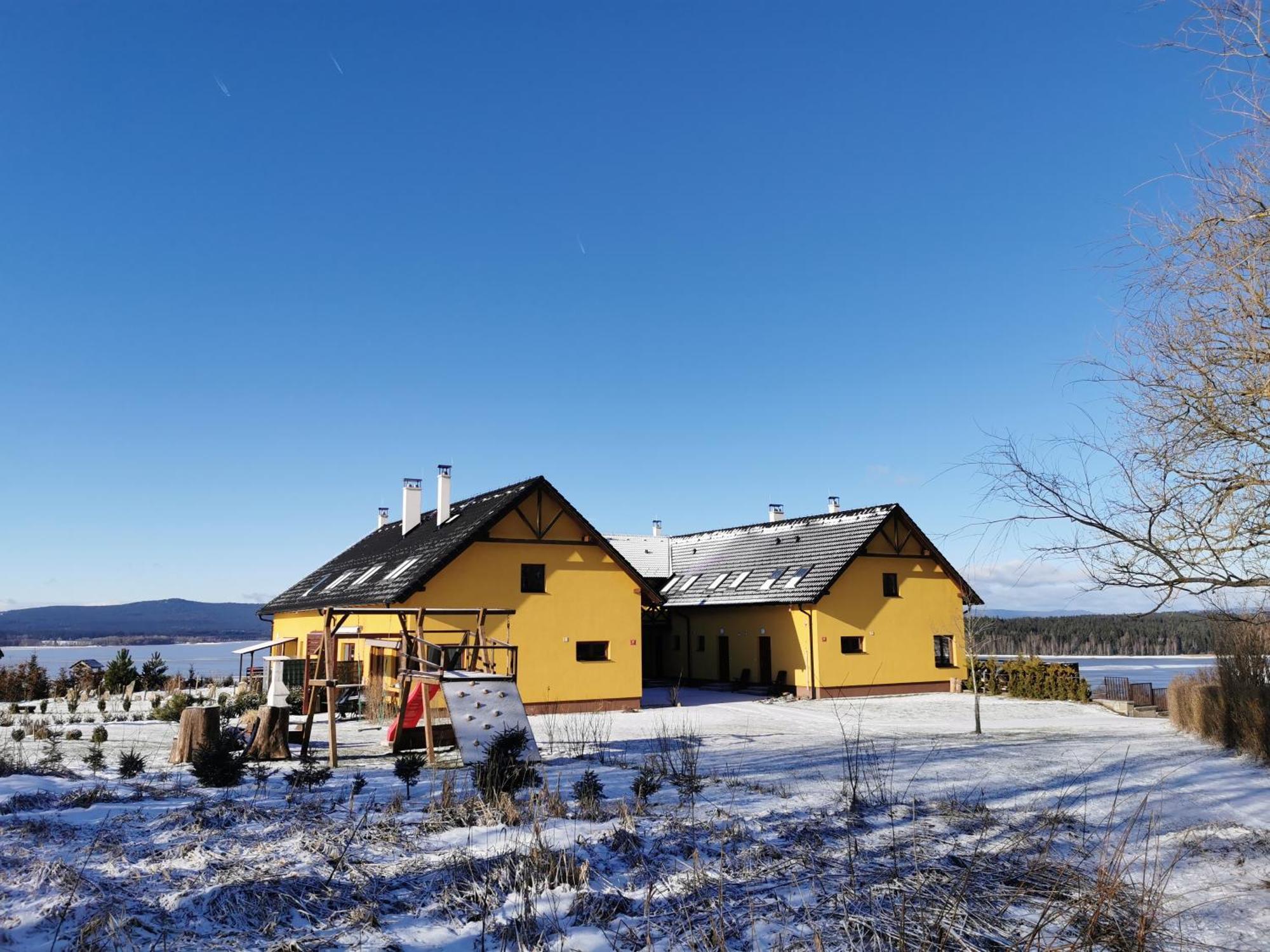 Apartament Apartman S Terasou A Vyhledem Na Jezero Lipno Kovářov Zewnętrze zdjęcie