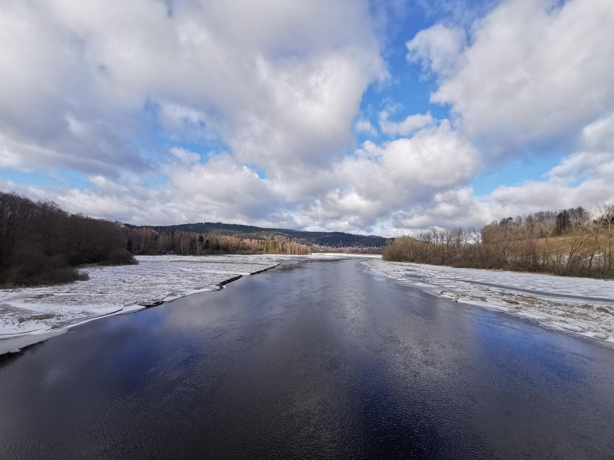 Apartament Apartman S Terasou A Vyhledem Na Jezero Lipno Kovářov Zewnętrze zdjęcie